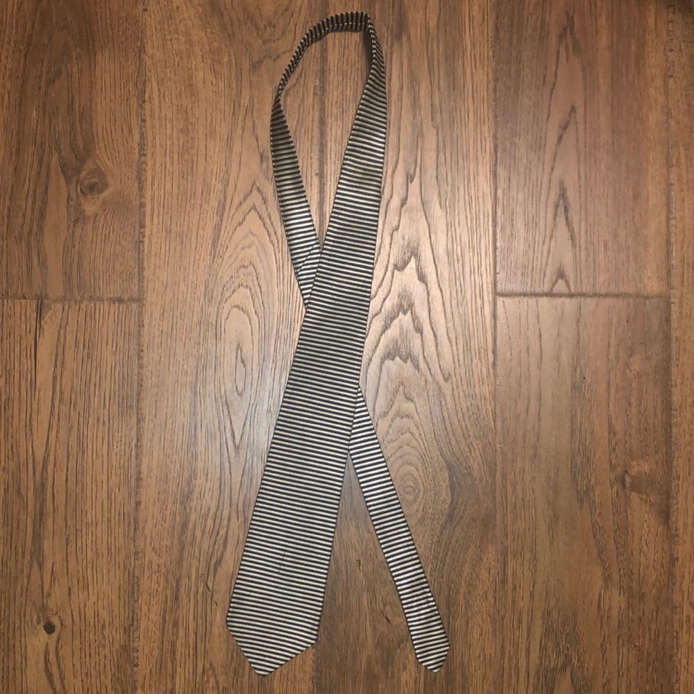 Men’s silk tie